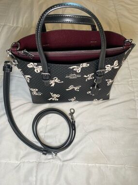 NWT Coach Black Bow-polka dot Mollie 25 Tote Burgundy Interior🎀🖤